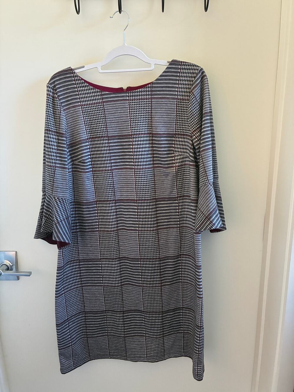 Beautiful Houndstooth Plaid Dress by Liz Claiborne